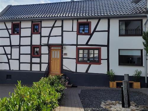 Holiday Home/Apartment - 5 persons -  - Ringelstr. - 53881 - Euskirchen