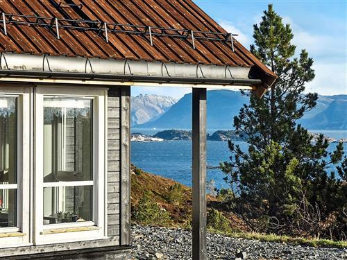 Holiday Home/Apartment - 6 persons -  - Lisethøgda - 6729 - Kalvåg