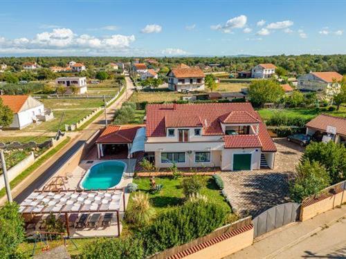 Sommerhus - 12 personer -  - 23222 - Galovac