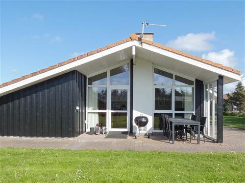 Holiday Home/Apartment - 10 persons -  - Kristavej - Grønhøj Strand - 9480 - Løkken