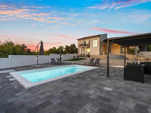 Holiday home - 12 persons -  - Vadalj - Primosten-Primosten - 22202 - Primosten