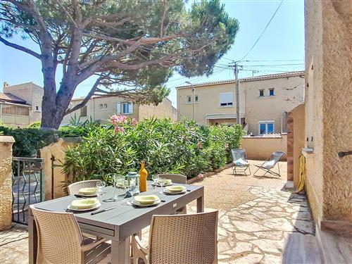 Holiday home - 8 persons -  - Six Fours - 83140