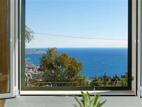 Holiday Home/Apartment - 4 persons -  - Sanremo - 18038