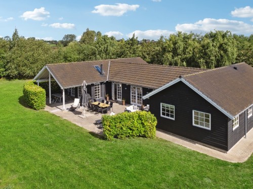 Holiday home - 8 persons -  - Blommestien - Marielyst - 4872 - Idestrup