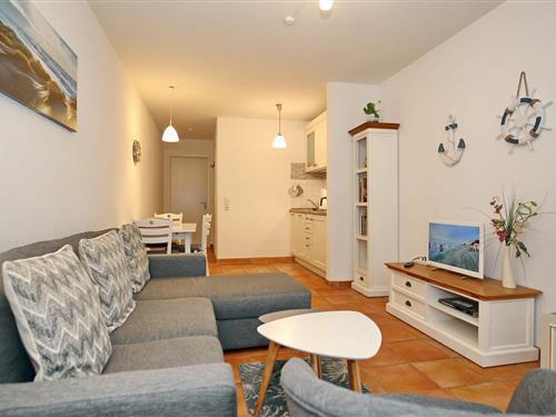 Holiday Home/Apartment - 4 persons -  - Strandstraße - 18225 - Ostseebad Kühlungsborn