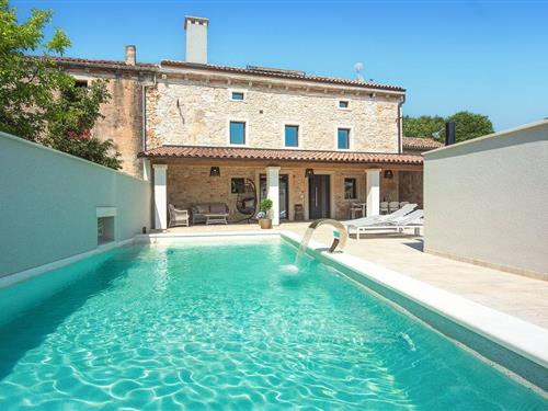 Sommerhus - 12 personer -  - Prodol - Krnica-Prodol - 52208 - Krnica