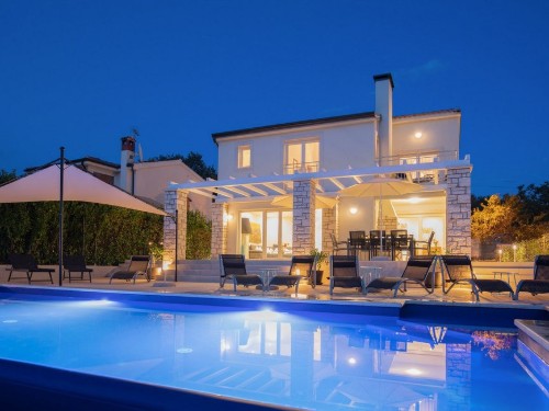 Holiday home - 8 persons -  - Kocici - Visnjan - 52440 - Porec