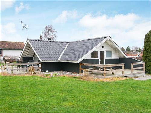 Sommerhus - 4 personer -  - Kirsebærvænget - Hejlsminde - 6094 - Hejls