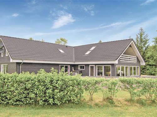 Holiday Home/Apartment - 16 persons -  - Rugvangen - Fjellerup - 8585 - Glesborg