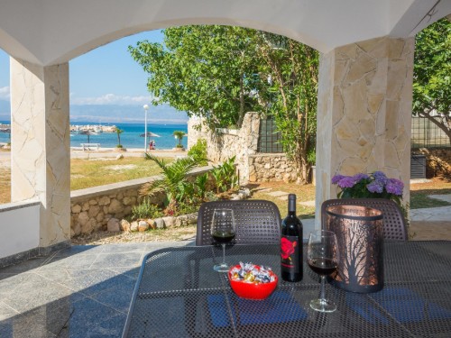 Holiday apartment - 4 persons -  - Ulica Biskupljaca XV - 23234 - Vir