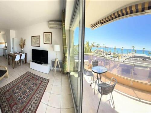 Holiday apartment - 4 persons -  - 83140 - Six Fours Les Plages