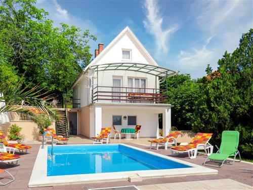 Holiday home - 8 persons -  - Balatonalmadi - 8220