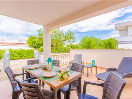 Sommerhus - 6 personer -  - Via Demostene - 72012 - Torre Santa Sabina