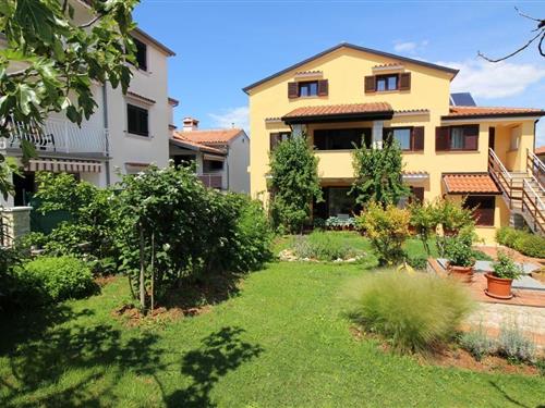 Holiday Home/Apartment - 4 persons -  - Veli Joze - 52440 - Porec