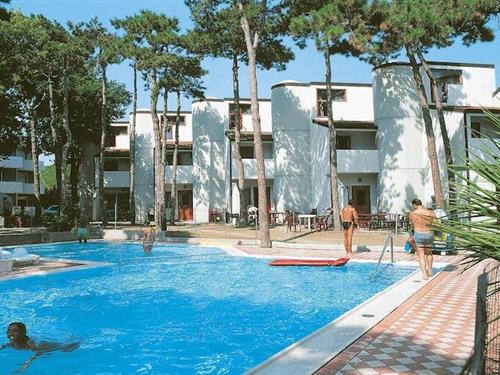 Sommerhus - 8 personer -  - 33054 - Lignano