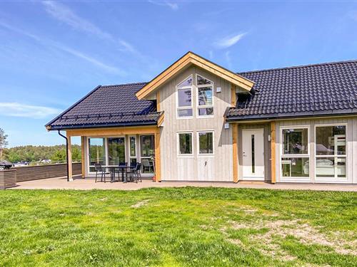 Holiday Home/Apartment - 8 persons -  - Alveberget - Arendal - 4818 - Færvik