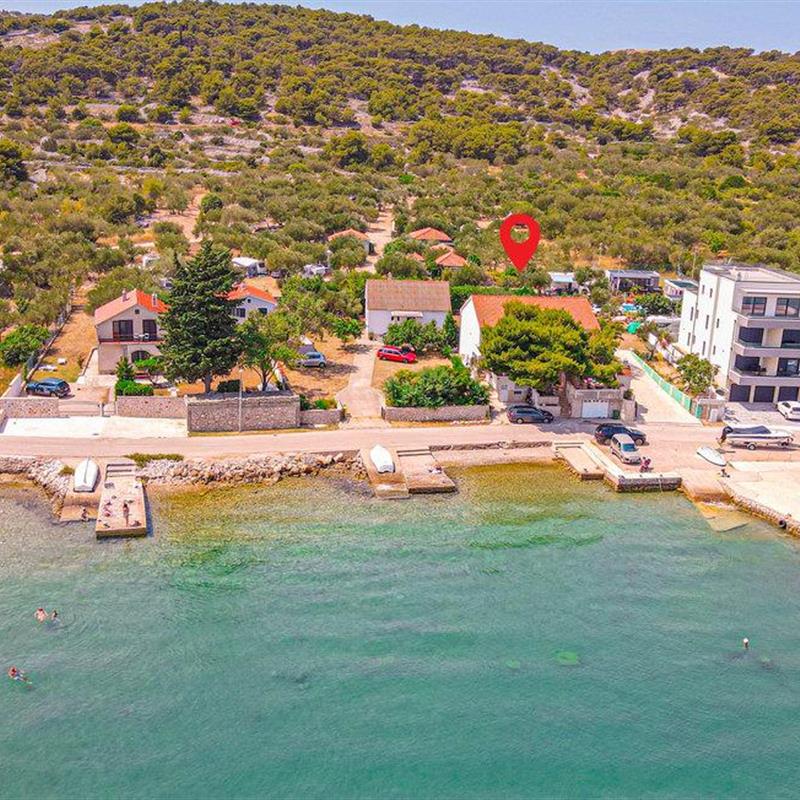 Sommerhus - 4 personer -  - Obal.K.P.Kresimira IV. - Murter-Betina - 22243 - Betina