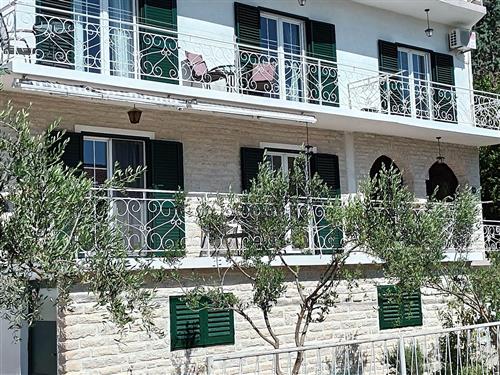Holiday apartment - 8 persons -  - Ulica Majstora Radovana - 23210 - Biograd Na Moru