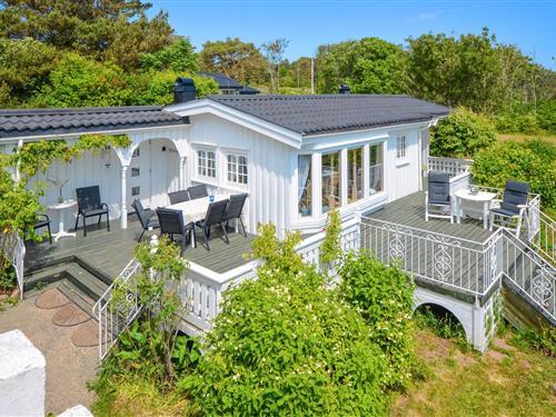 Sommerhus - 6 personer -  - Spornesveien - Arendal - 4818 - Færvik