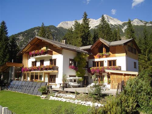 Semesterlägenhet - 6 personer -  - Hnr. - 6215 - Steinberg Am Rofan