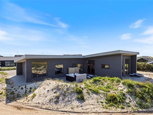 Sommerhus - 10 personer -  - Karen Brands Vej - Årgab - 6960 - Hvide Sande