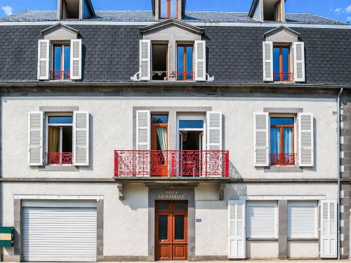 Holiday apartment - 4 persons -  - Villa Lauradelle, Avenue Agis - 63150 - La Bourboule