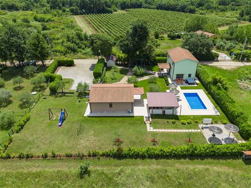 Holiday home - 8 persons -  - Porec - 52440