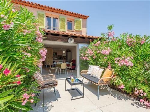 Holiday home - 5 persons -  - Sainte Maxime - 83120