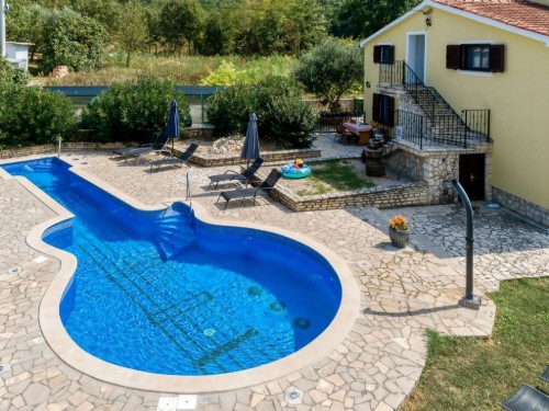 Holiday home - 10 persons -  - Kapelica - 52220 - Labin
