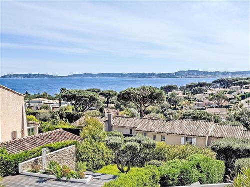 Holiday home - 6 persons -  - Sainte Maxime - 83120