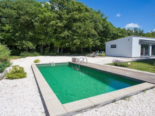 Holiday home - 2 persons -  - 52206 - Loborika