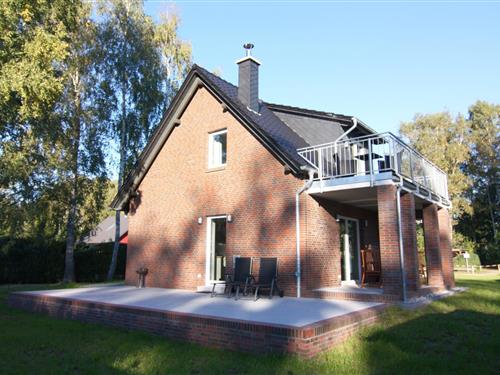Holiday home - 6 persons -  - 17449 - Trassenheide