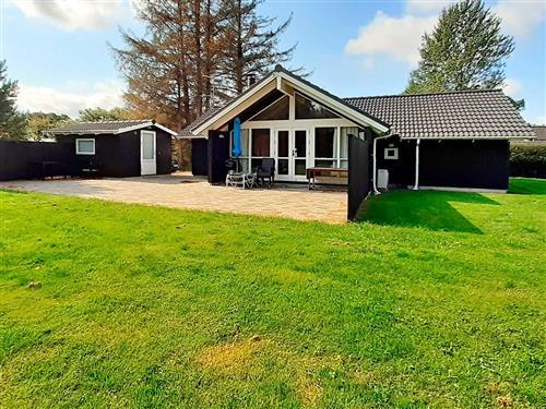 Sommerhus - 6 personer -  - Ellinge Strandvej - Ellinge Lyng - 4573 - Højby