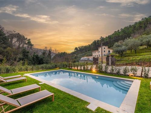 Villa - 8 personer -  - 55100 - Santa Maria Del Giudice