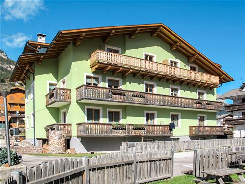 Holiday Home/Apartment - 6 persons -  - Pozza Di Fassa - 38036