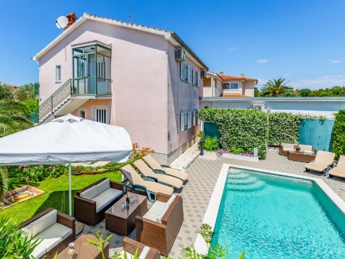 Ferienhaus - 8 Personen -  - Lungera - Pula-Stinjan - 52100 - Stinjan