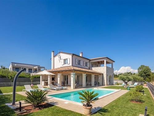 Holiday home - 6 persons -  - Frata - Porec-Tar - 52465 - Tar