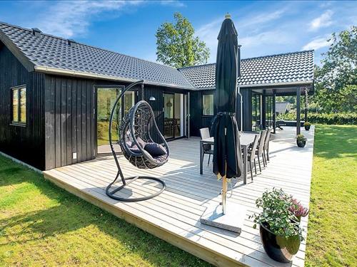 Sommerhus - 6 personer -  - Lyngkrogen - Sejerø Bugt - Lyngområderne - 4560 - Vig