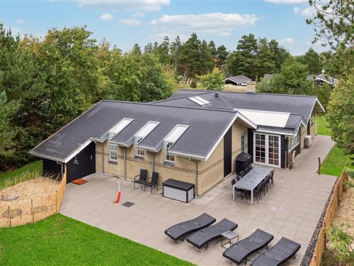 Sommerhus - 10 personer -  - Lyngsletten - 6857 - Blåvand