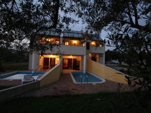 Holiday home - 7 persons -  - 52466 - Novigrad