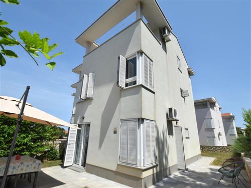 Holiday apartment - 7 persons -  - Zvezdan - 51511 - Malinska