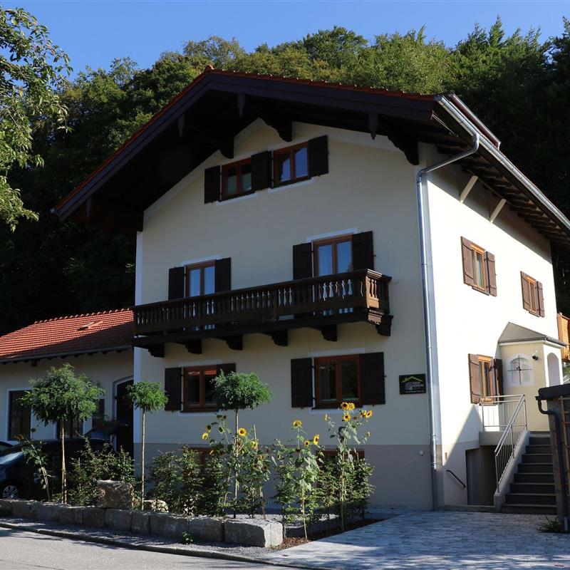 Ferielejlighed - 4 personer -  - Lanzinger Straße - 83250 - Marquartstein