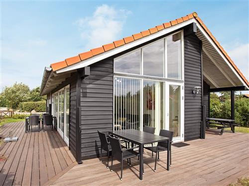 Holiday Home/Apartment - 6 persons -  - Marielyst Strandpark - Marielyst - 4873 - Væggerløse