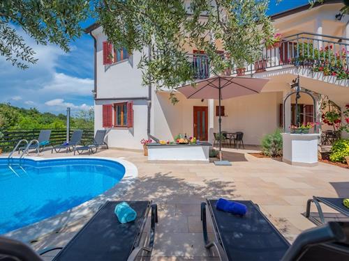 Holiday apartment - 2 persons -  - 52220 - Drenje