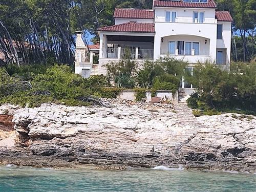Holiday home - 9 persons -  - Tri porte - 20270 - Vela Luka