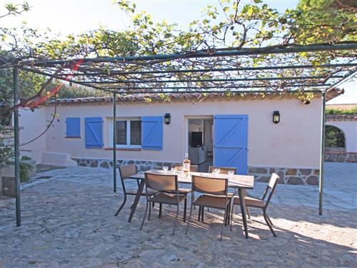 Holiday home - 6 persons -  - Sainte Maxime - 83120