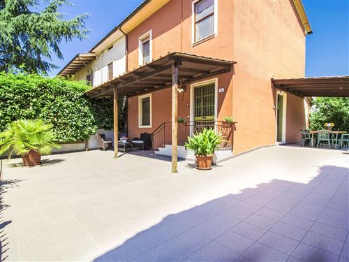 Feriehus - 8 personer -  - Orentano - 56020