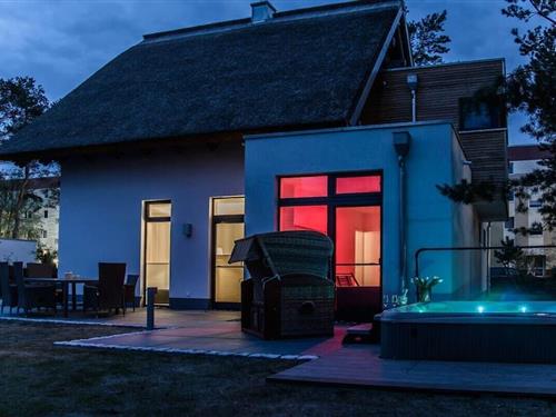 Sommerhus - 7 personer -  - 17449 - Karlshagen