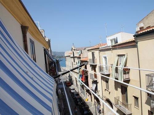 Holiday Home/Apartment - 6 persons -  - via bordonaro - 90015 - Cefalù