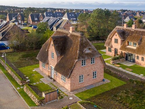 Feriehus - 8 personer -  - Ostmarkstraße - 25996 - Wenningstedt-Braderup (Sy